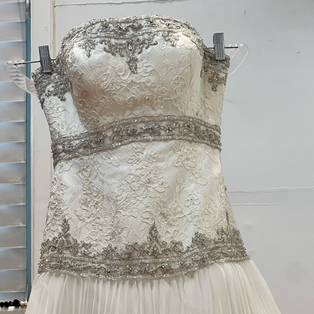Allure Bridals White and Silver Wedding Dress